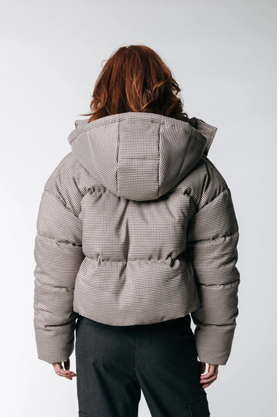 Colourful Rebel Women's Brown Dogtooth Print Cropped Puffer Jacket
